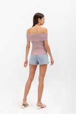 JEAN OFF SHOULDER KNIT TOP