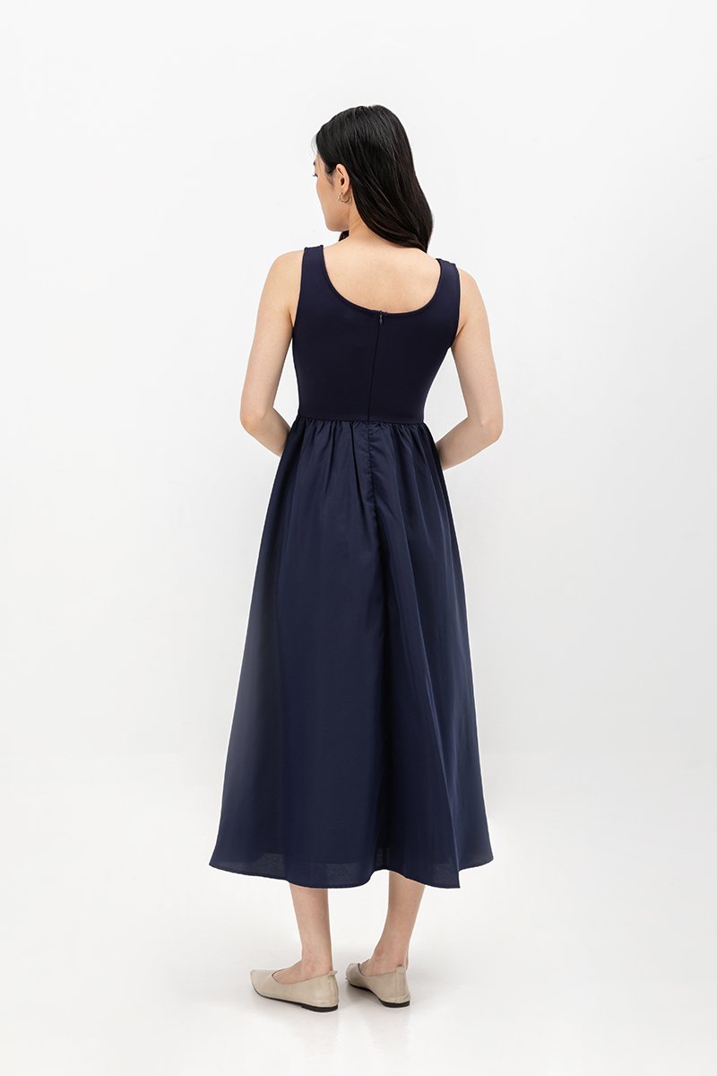 ADORA CONTRAST FABRIC SCOOPNECK MIDI DRESS