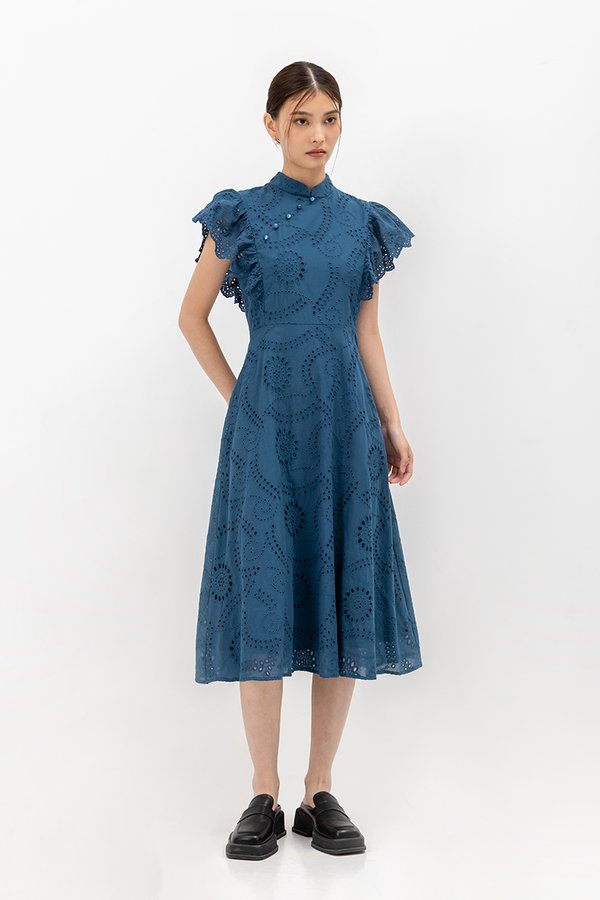 EVANGELI FLUTTER SLEEVE EYELET CHEONGSAM