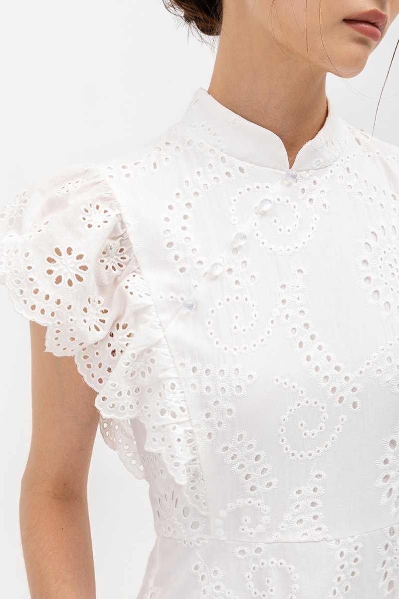 EVANGELI FLUTTER SLEEVE EYELET CHEONGSAM