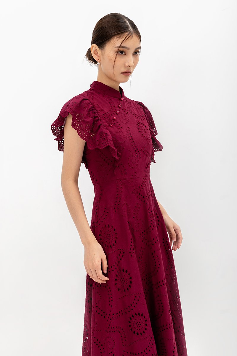 EVANGELI FLUTTER SLEEVE EYELET CHEONGSAM
