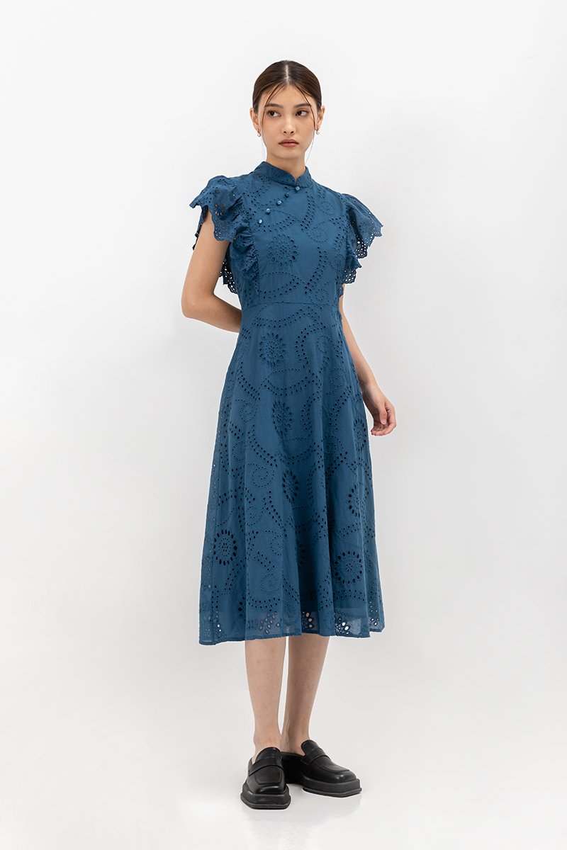 EVANGELI FLUTTER SLEEVE EYELET CHEONGSAM