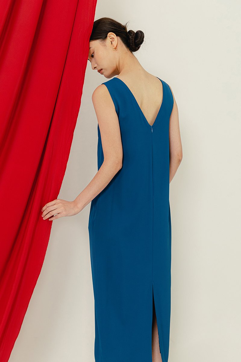 NADIN V BACK COLUMN DRESS
