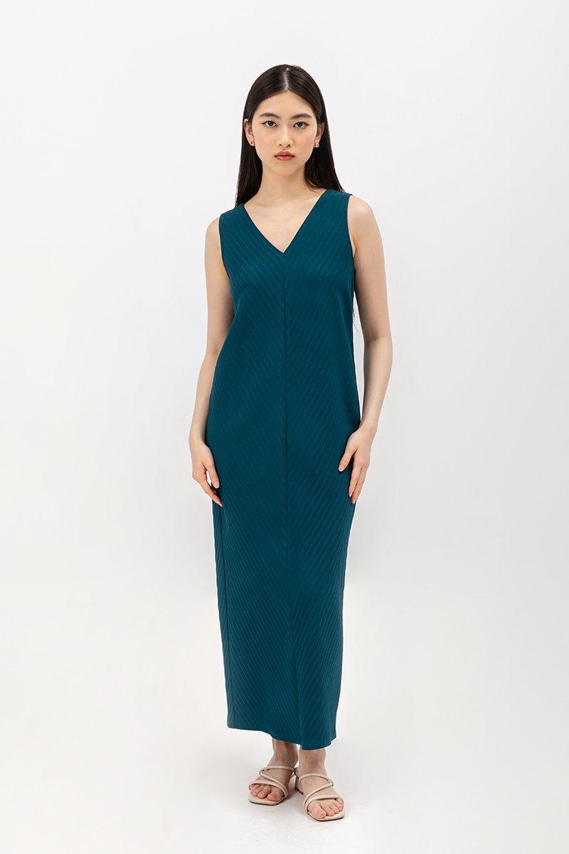 ELLEN PLEATED V NECK DRESS