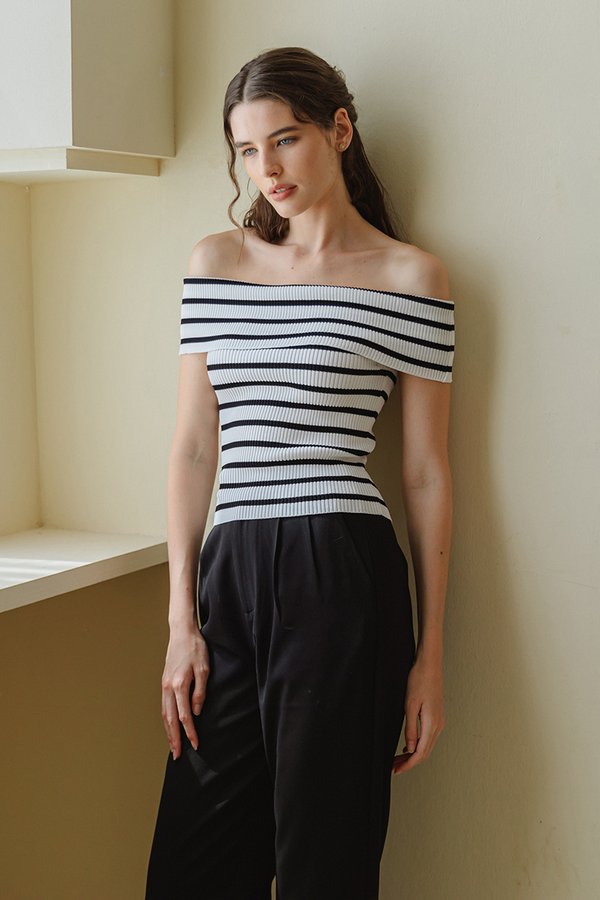 KINOBI OFF SHOULDER STRIPED TOP KINOBI OFF SHOULDER STRIPED TOP
