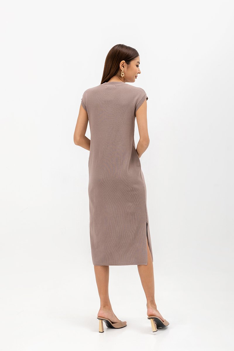 CARRIE V NECK KNIT MIDI DRESS