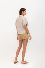 KATNISA BUTTONDOWN PUFF SLEEVE SHIRT