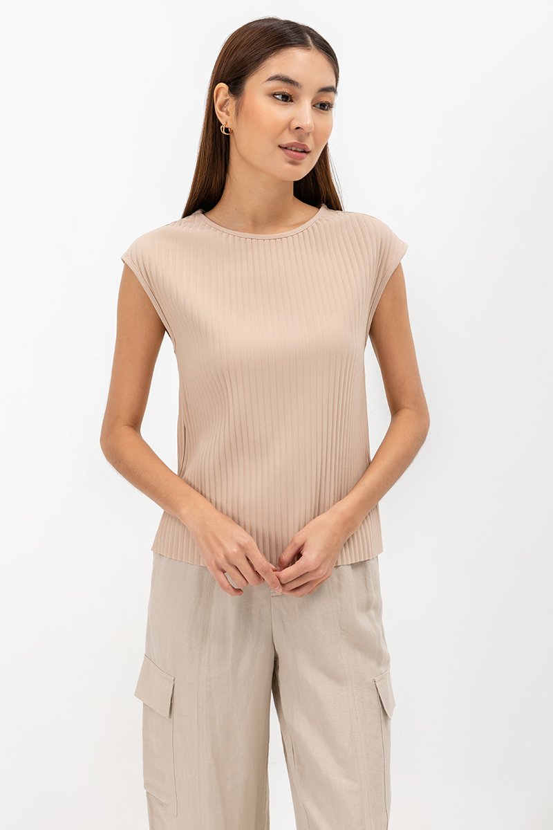 VALDIS PLEATED CAP SLEEVE TOP