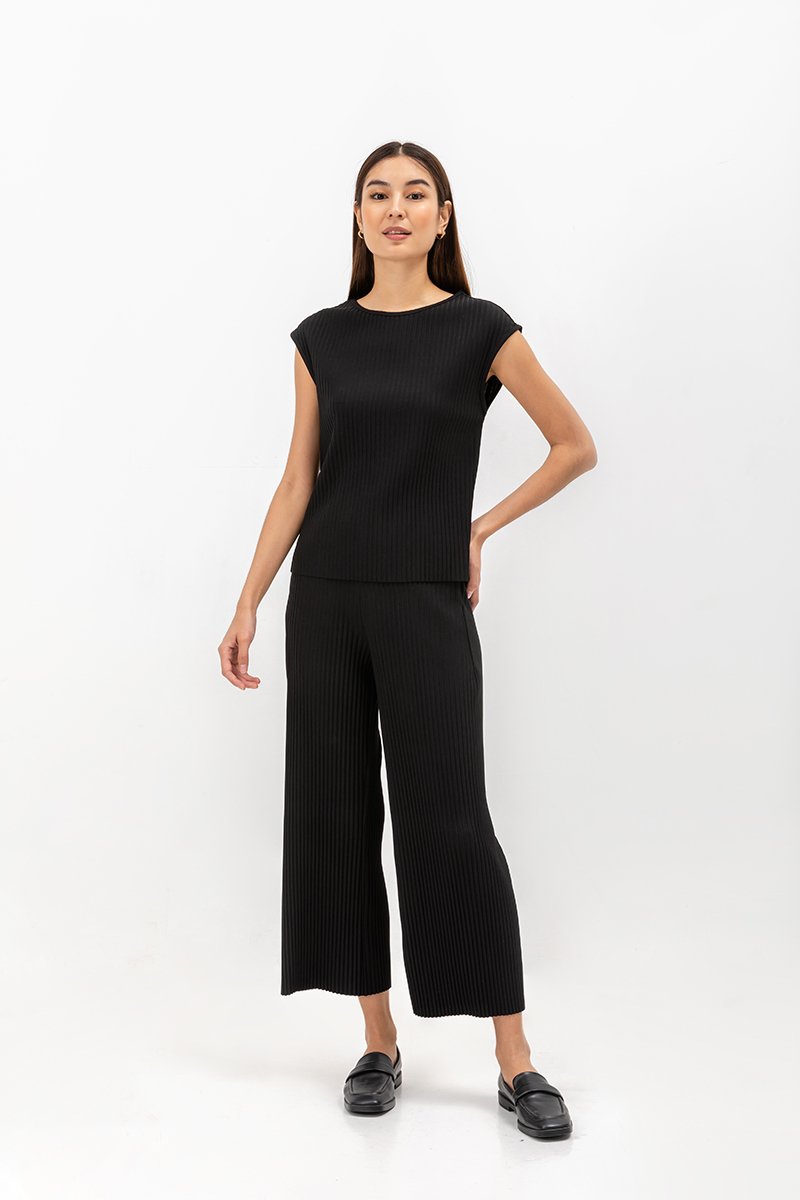 VALDIS PLEATED CAP SLEEVE TOP