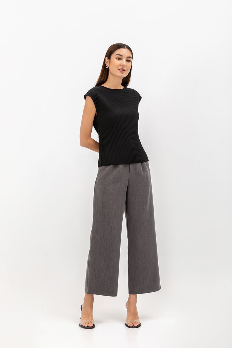 VALDIS PLEATED CAP SLEEVE TOP