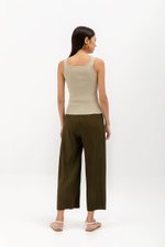 DANILA SQUARENECK KNIT TOP