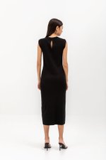HAROLIN BACK KEYHOLE KNIT DRESS