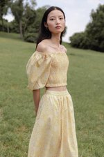 SUNNIVA PRINTED PUFF SLEEVE SMOCKED TOP