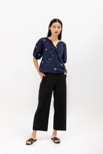 HILDA EMBROIDERED TOP HILDA EMBROIDERED TOP