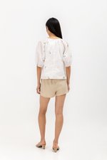 HILDA EMBROIDERED TOP HILDA EMBROIDERED TOP