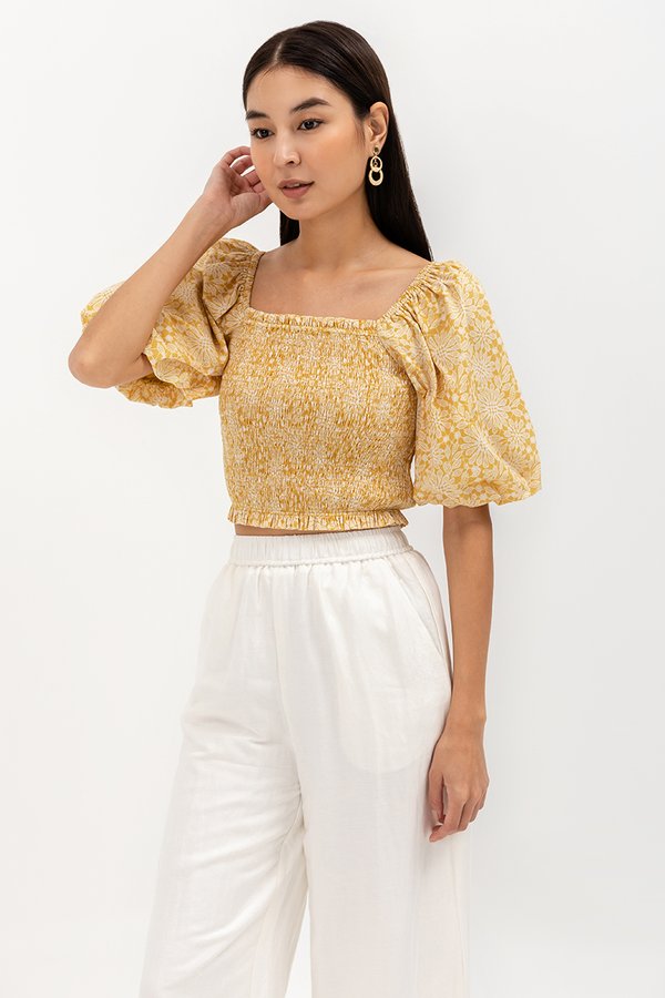 SUNNIVA PRINTED PUFF SLEEVE SMOCKED TOP
