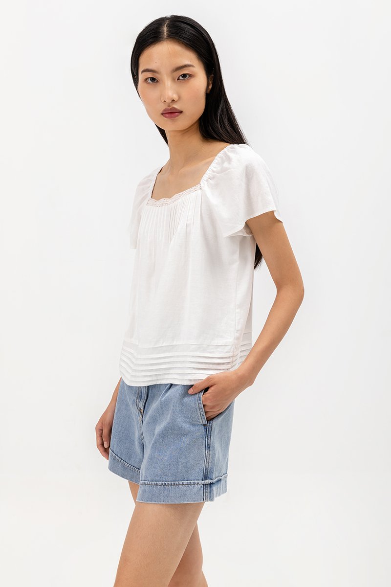 NEVYA LACE TRIM LINEN TOP
