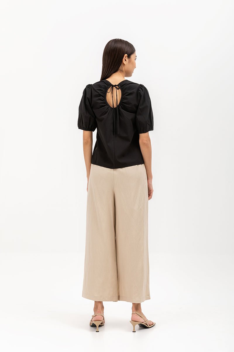 KEYARA BACK HOLE TOP