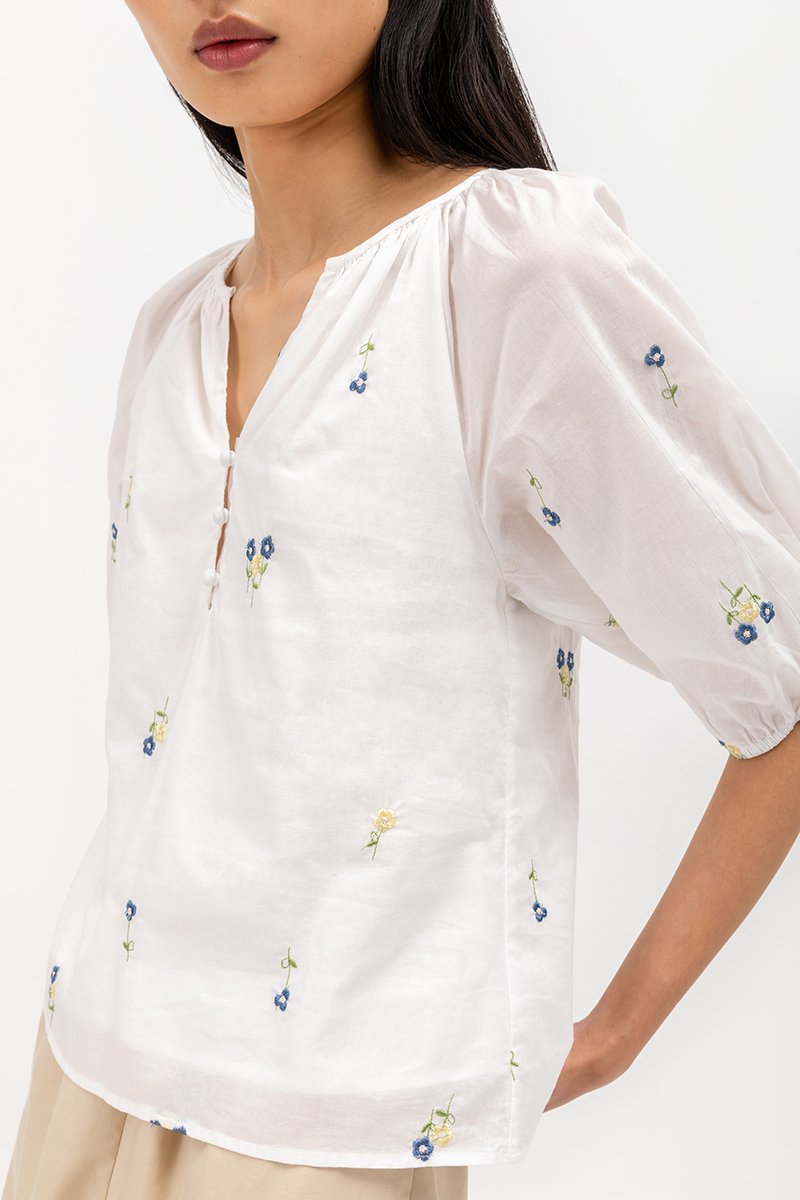 HILDA EMBROIDERED TOP HILDA EMBROIDERED TOP