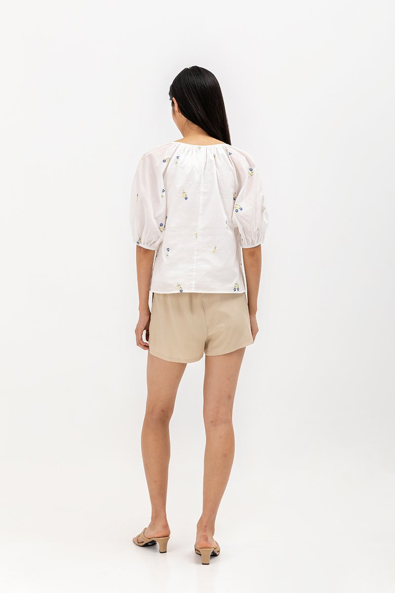 HILDA EMBROIDERED TOP HILDA EMBROIDERED TOP