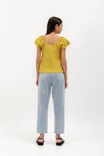 THYLIN RUFFLE SLEEVE TOP