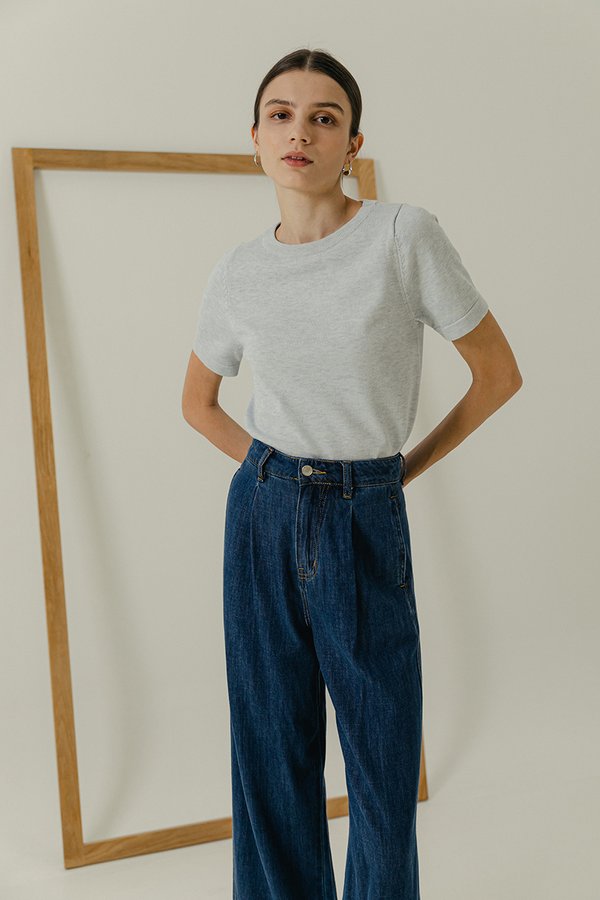 ELLERIA KNIT TOP