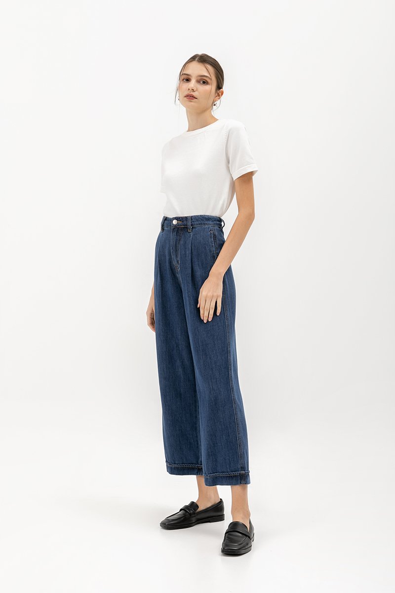 ELLERIA KNIT TOP