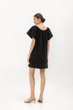 MIKARI SQUARENECK DRESS W SASH MIKARI SQUARENECK DRESS W SASH