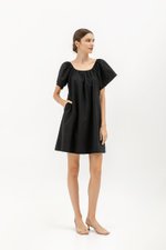 MIKARI SQUARENECK DRESS W SASH MIKARI SQUARENECK DRESS W SASH
