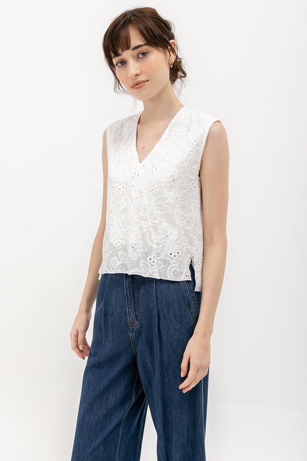 ADIRA EMBROIDERED BOXY TOP ADIRA EMBROIDERED BOXY TOP