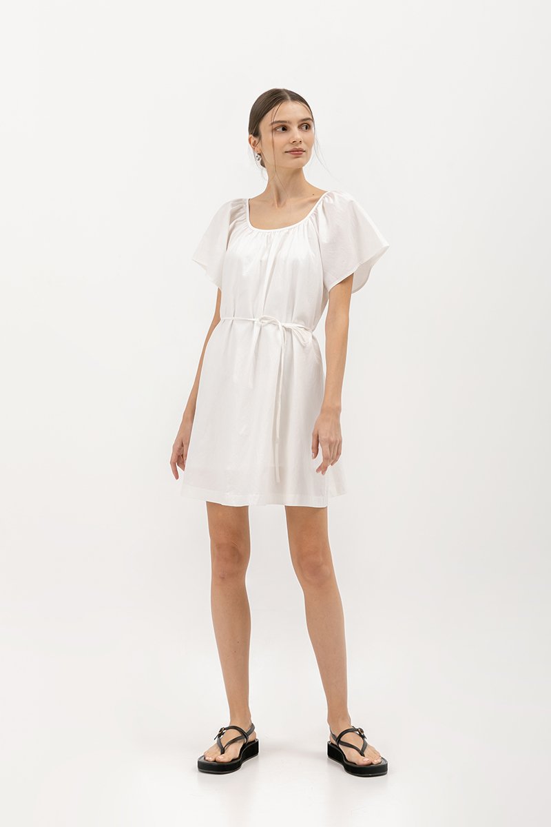MIKARI SQUARENECK DRESS W SASH