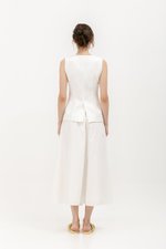 BRIELLE BUTTONDOWN VEST TOP