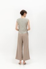 LUKA TEXTURED TOP