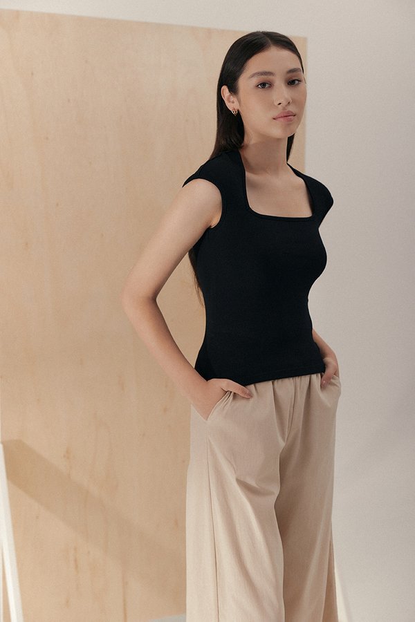BRIAR CAPPED SLEEVE TEE