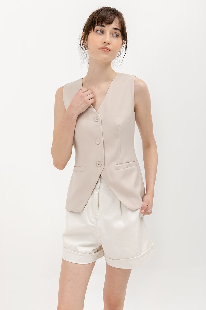 BRIELLE BUTTONDOWN VEST TOP