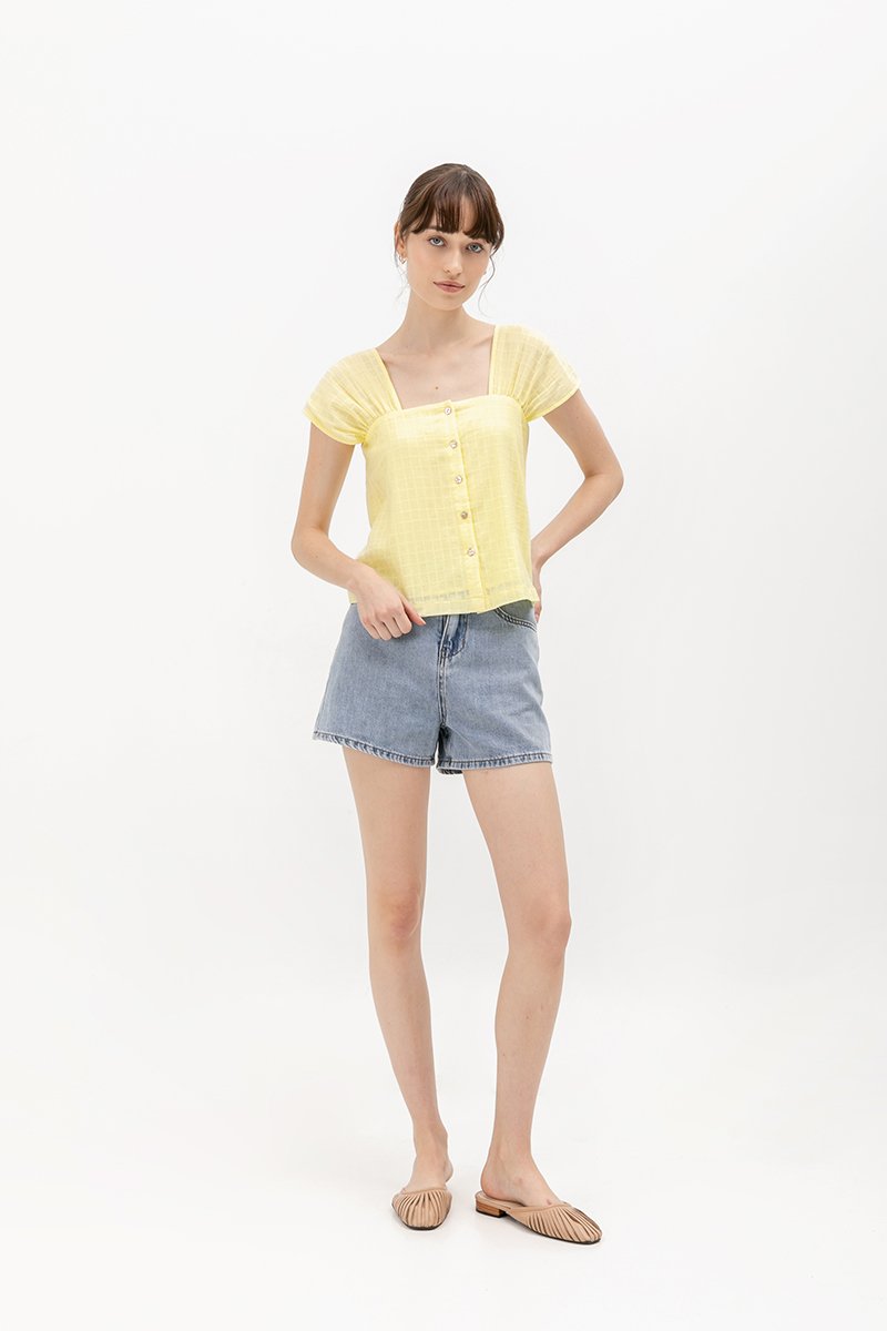 NICOLA BUTTONDOWN TOP