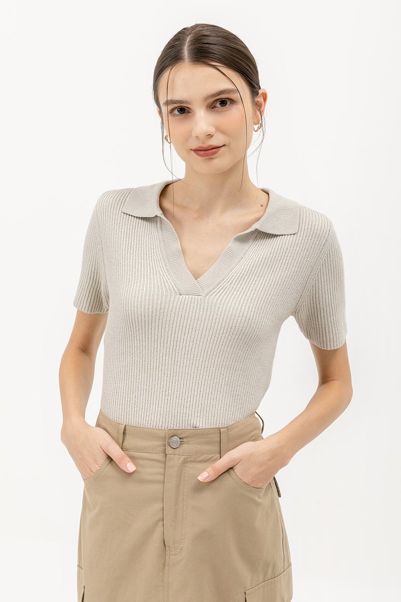 ANTONIO COLLARED KNIT TOP
