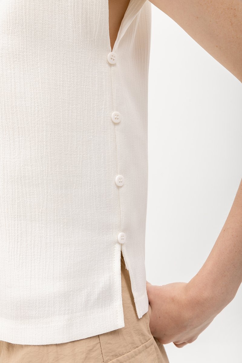LUKA TEXTURED TOP