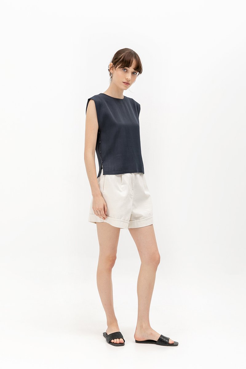 LUKA TEXTURED TOP