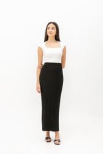 NOELY LONG KNITTED SKIRT