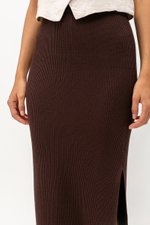LUCIA KNITTED SKIRT WITH SLIT LUCIA KNITTED SKIRT WITH SLIT