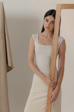 PERLA BUTTERY SOFT PADDED TEE PERLA BUTTERY SOFT PADDED TEE