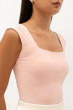 PERLA BUTTERY SOFT PADDED TEE PERLA BUTTERY SOFT PADDED TEE
