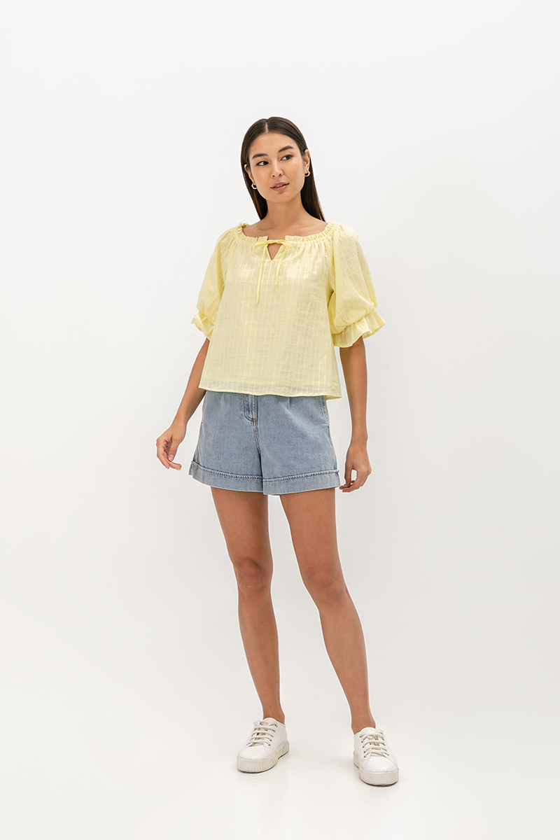 ALVA PUFF SLEEVE TIE-NECK TOP