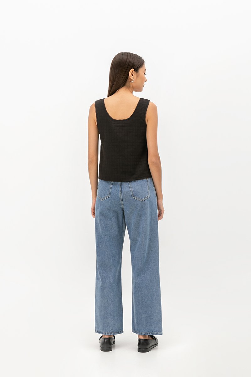 JODY COTTON EYELET TOP