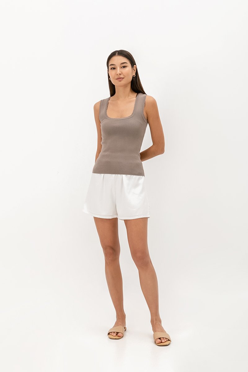 RAYLEE KNIT SCALLOP SQUARE NECK TANK TOP