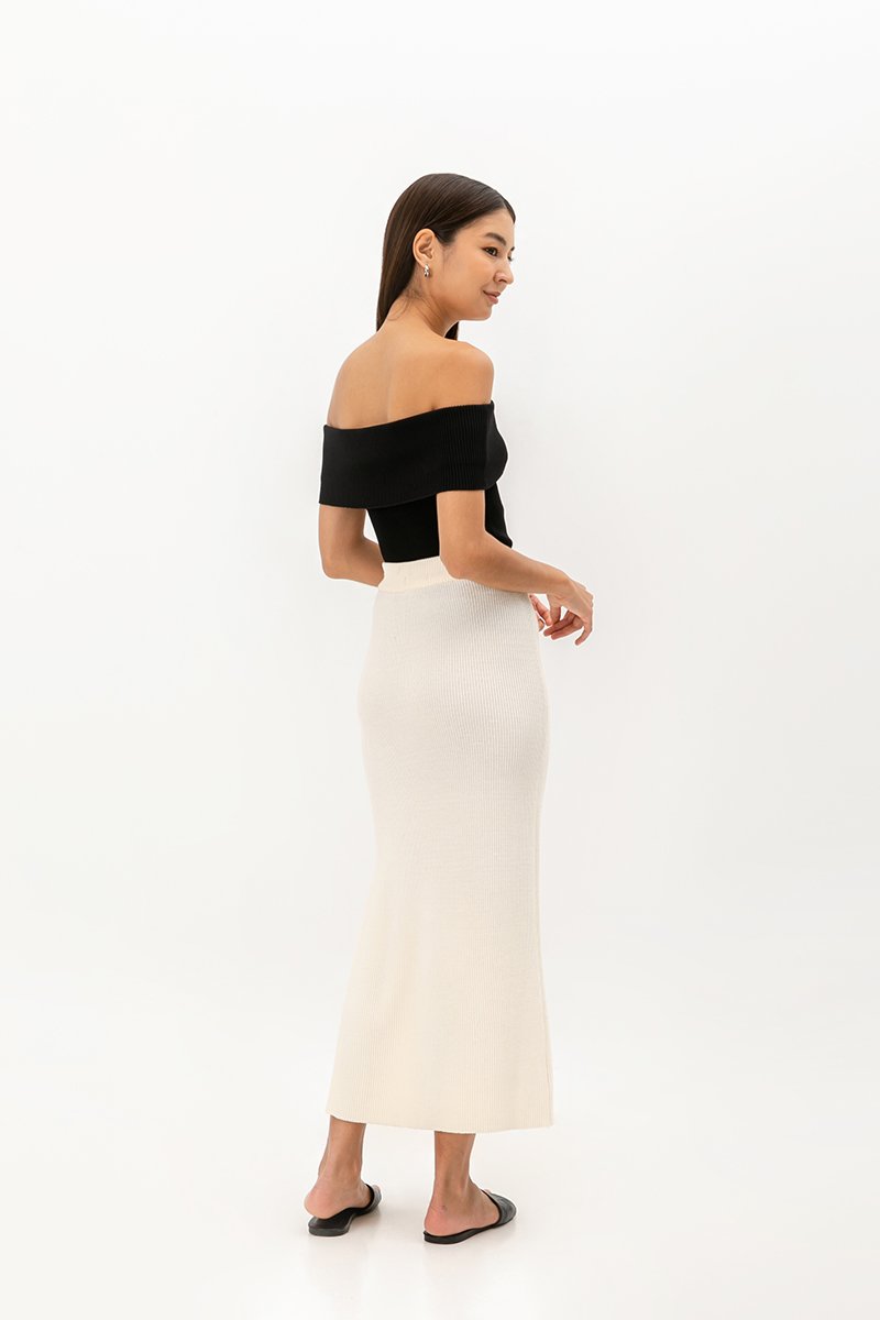 LUCIA KNITTED SKIRT WITH SLIT