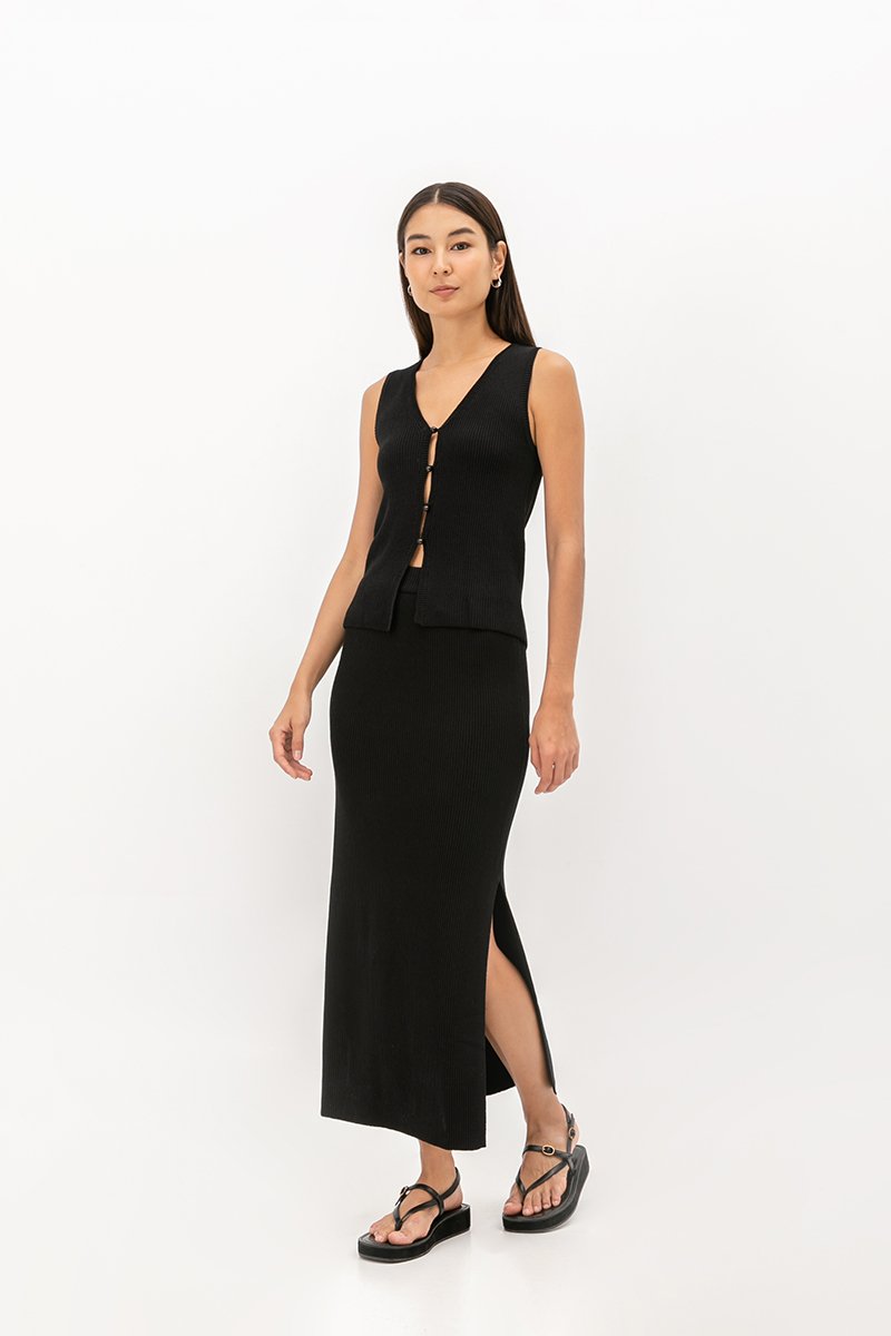 LUCIA KNITTED SKIRT WITH SLIT