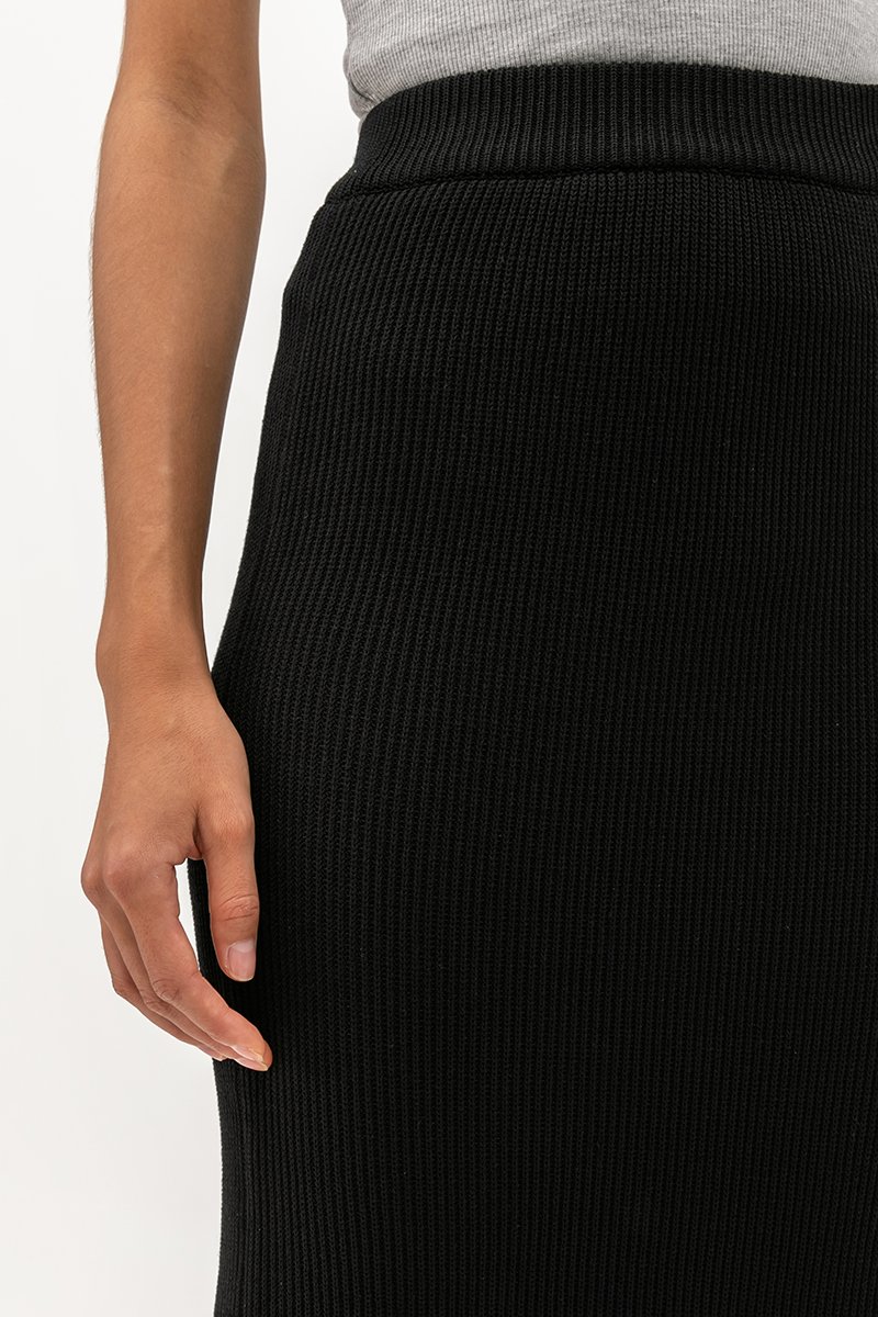 LUCIA KNITTED SKIRT WITH SLIT