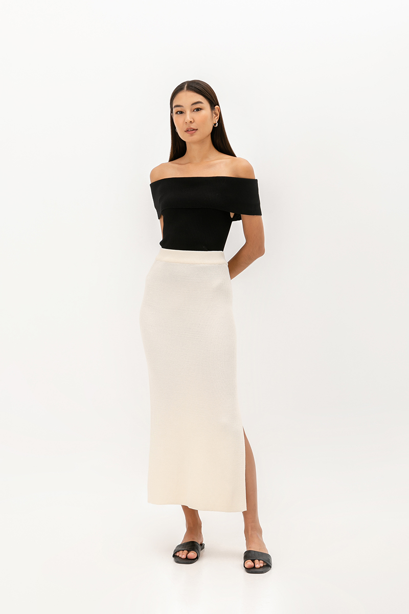 LUCIA KNITTED SKIRT WITH SLIT